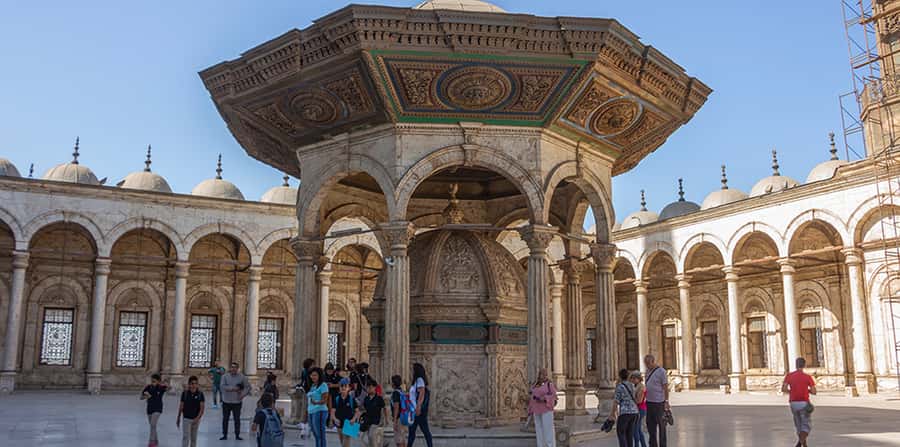 Cairo: Salah El Din Citadel and Old Cairo Bazar Guided Tour - Who gets the best value from this tour?