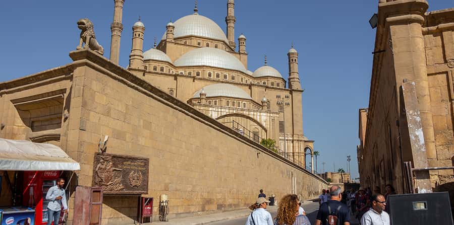 Cairo: Salah El Din Citadel and Old Cairo Bazar Guided Tour - Lunch, shopping, and other extras