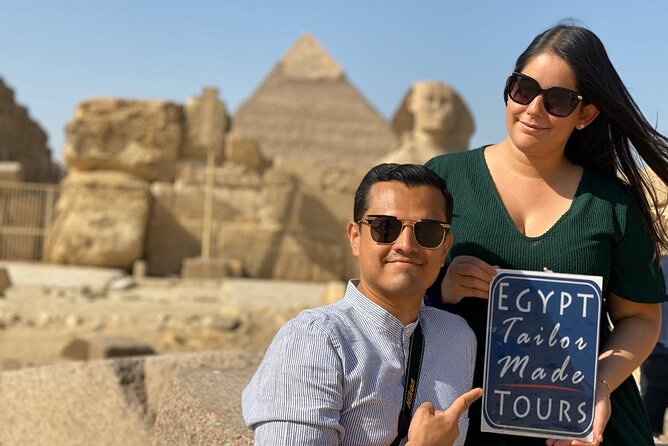 Cairo Sightseeing Tour (Giza Pyramids + Museum + Khan el Khalili Bazaar) - The Giza Pyramids and Sphinx in one powerful morning