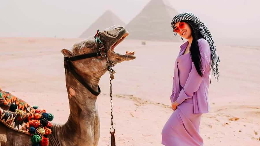 Cairo: Sunrise Camel Ride, Pyramids Tour & Local Breakfast. - What the private car adds to a short tour