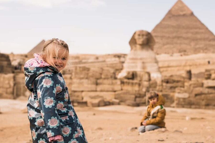 Cairo: Trip Pyramids, Sakkara, & Memphis Tour with Lunch - Meeting the Sphinx and Valley Temple