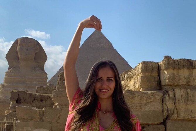 Cheap Private tour to Giza pyramids and the Sphinx - Chephren, Mykerinos, and the best photo time