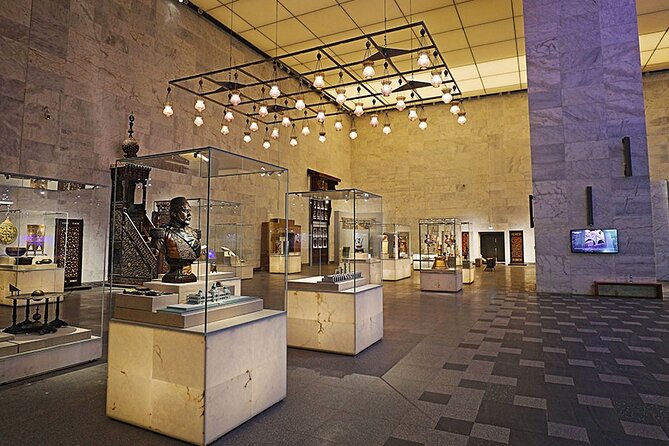 Civilization Museum, The Pyramids of Giza and Sphinx with launch - What the Sphinx Adds to the Visit