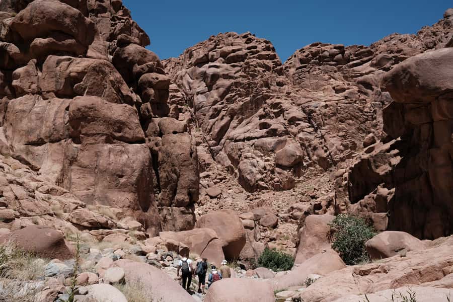 Dahab Safari from Sharm El-Sheikh: Canyon Salama & Blue Hole - Blue Hole: beautiful water, limited time