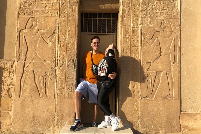 Day tour with Guide to Giza Pyramids, Sakkara, Dahshur and Memphis - Lunch, water, and the real value of $35