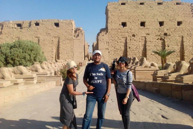 Day Trip To Luxor From Cairo By Plane Including Lunch - Colossi of Memnon: a quick stop with a big view