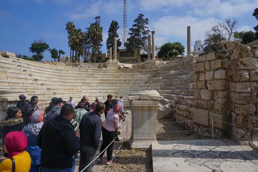 From Alexandria: Full-Day Guided Tour of Historical Sights - Guides, vehicles, and the difference between options