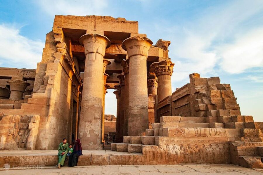 From Aswan: 3-Day Cruise to Luxor with Hot Air Balloon - Sunrise from a hot air balloon
