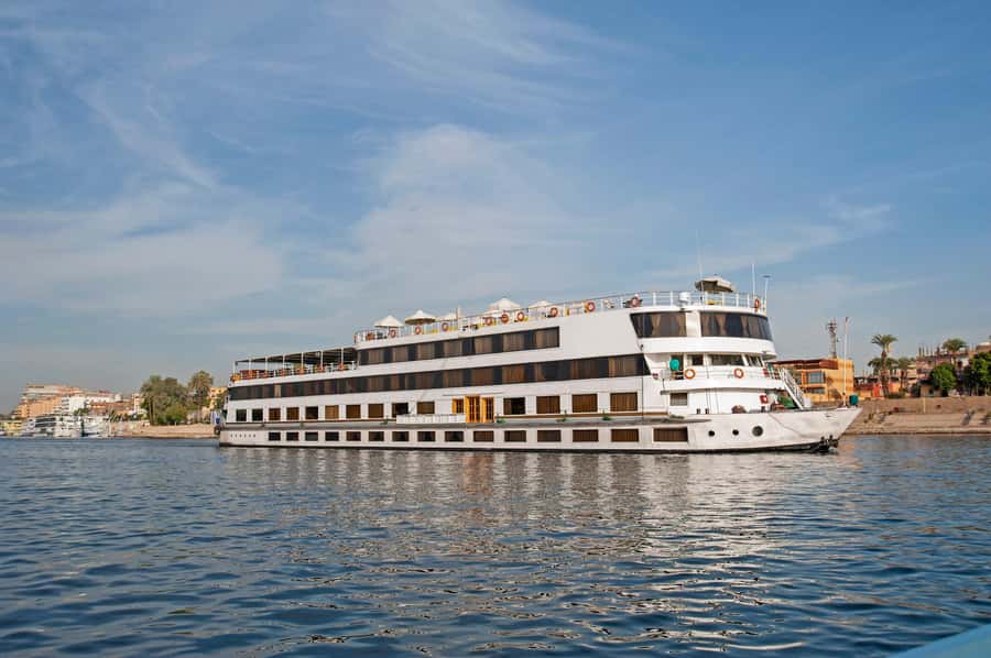 From Aswan: 5-Day Nile Cruise to Luxor with Hot Air Balloon - Four nights from Aswan to Luxor
