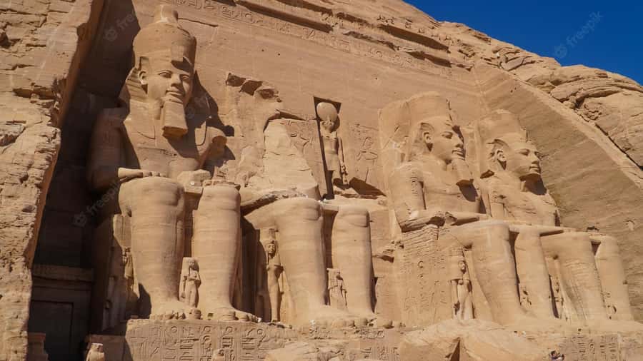 From Aswan: Abu Simbel Temple Day Trip with Hotel Pickup - The smaller temple of Nefertari