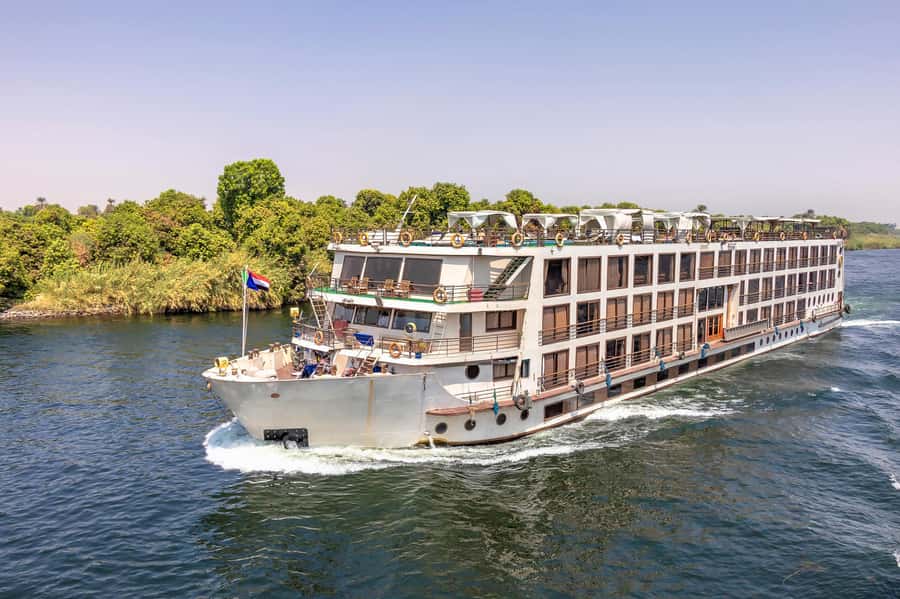 From Cairo: 4-Day Nile Cruise to Aswan w/ Balloon & Flights - A sunrise balloon ride and Luxor’s west bank