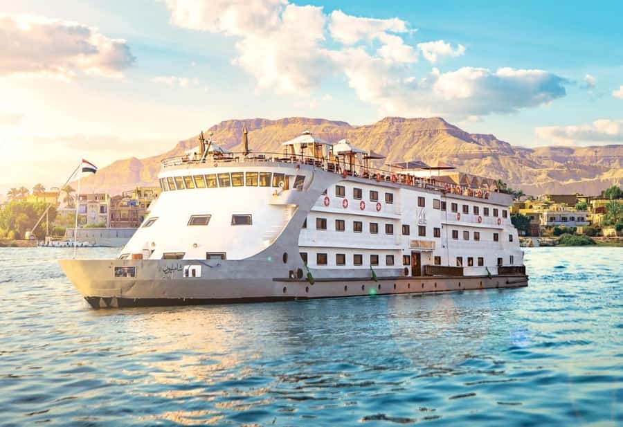 From Cairo: 5-Day Nile Cruise to Aswan & Balloon by Flights - Who should book this experience?