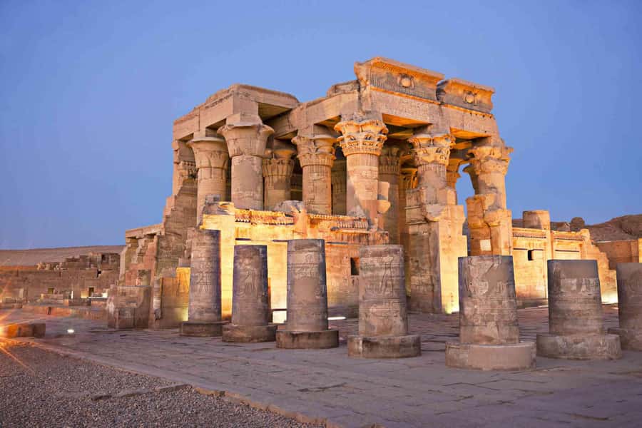 From Cairo: 5-Day Nile Cruise to Aswan & Balloon by Flights - Day 5: Abu Simbel before the flight to Cairo