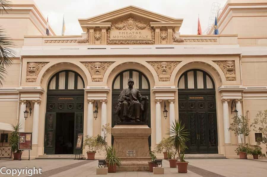 From Cairo: Alexandria Day Tour with Lunch - Catacombs of Kom El Shoqafa: the day’s best ancient site
