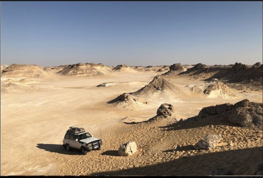 From Cairo: Bahariya Oasis and Black and White Desert Tour - The White Desert and Valley of Agabat