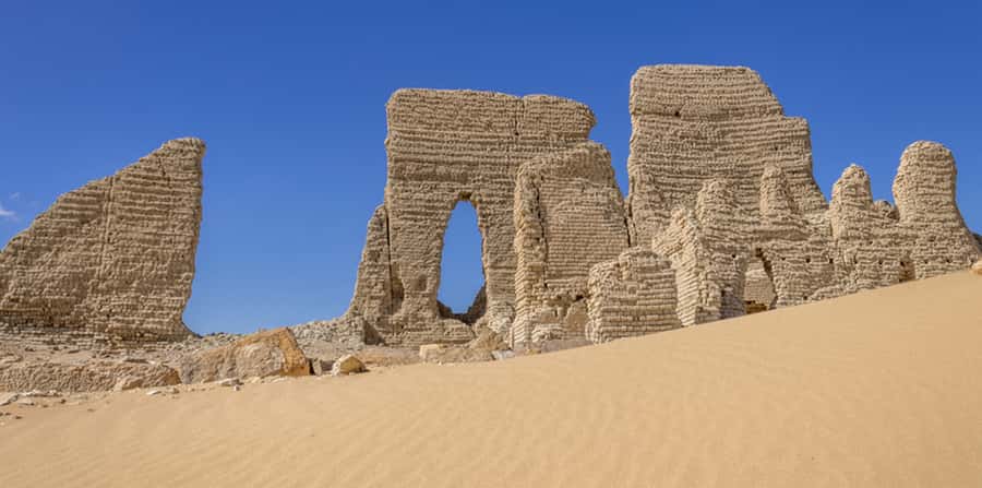 From Cairo: Fayoum Oasis and Wadi Al Rayan Guided Tour - The felucca question needs a clear answer