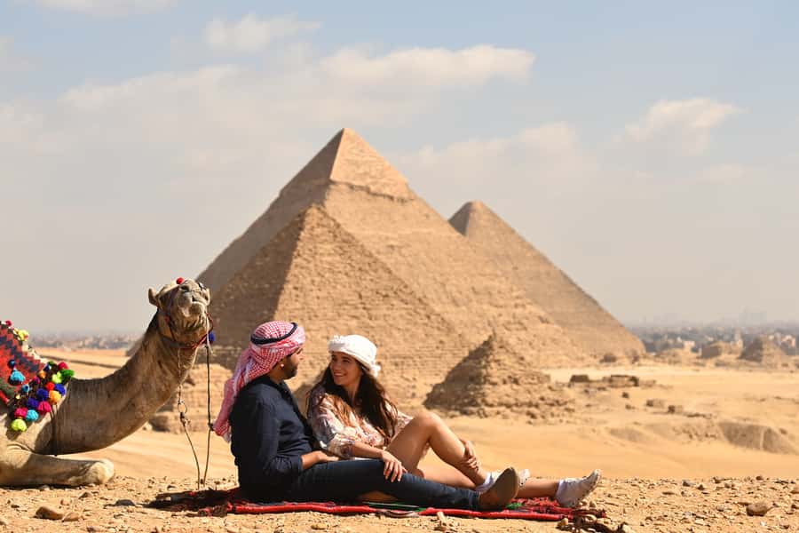 From Cairo: Half-Day Tour to Pyramids of Giza and the Sphinx - The Giza Plateau and panoramic photo stop