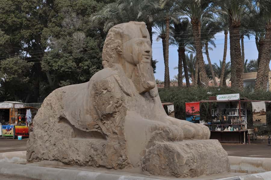 From Hurghada: 2-Day Trip to Cairo by Plane - One Cairo night at a four-star hotel