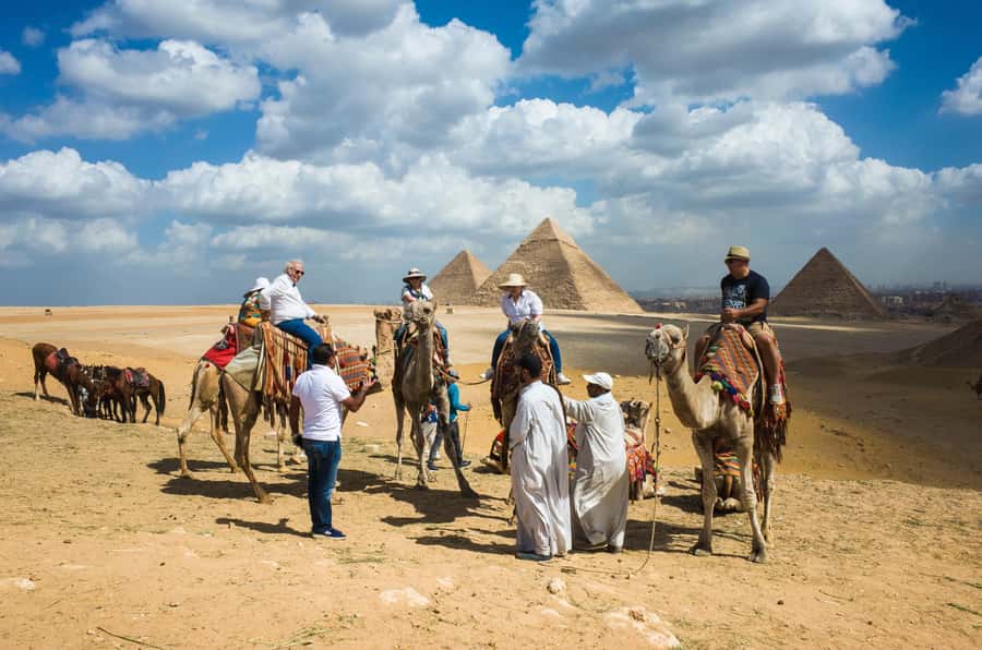 From Hurghada: Grand Egyptian Museum Pyramids Cairo Day Trip - Practical tips for getting more from the day