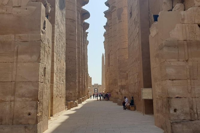 From Hurghada Individual excursion to Luxor & the Valley of the Kings - The Colossi of Memnon: a brief stop with a big silhouette