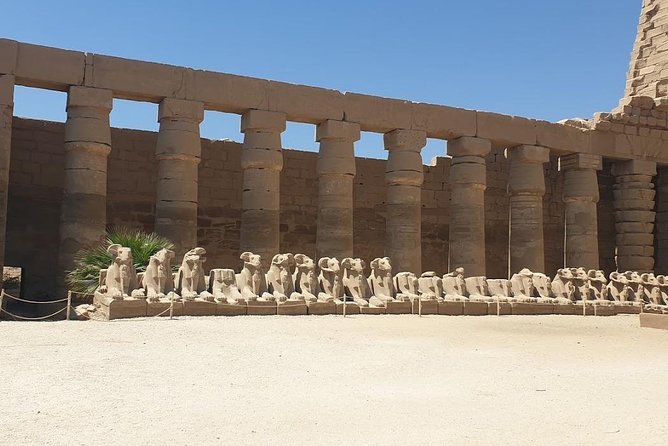 From Hurghada Individual excursion to Luxor & the Valley of the Kings - Lunch and the rhythm of the day