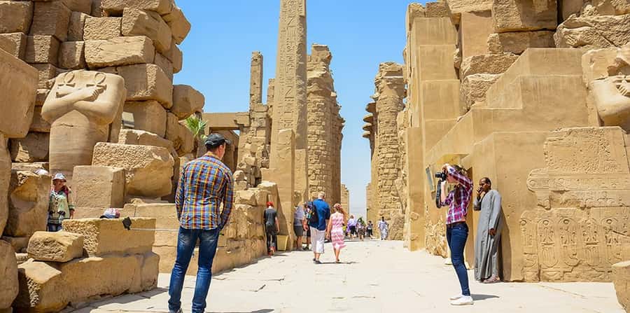 From Hurghada: Luxor Private Guided Tour - Guide languages and the human factor