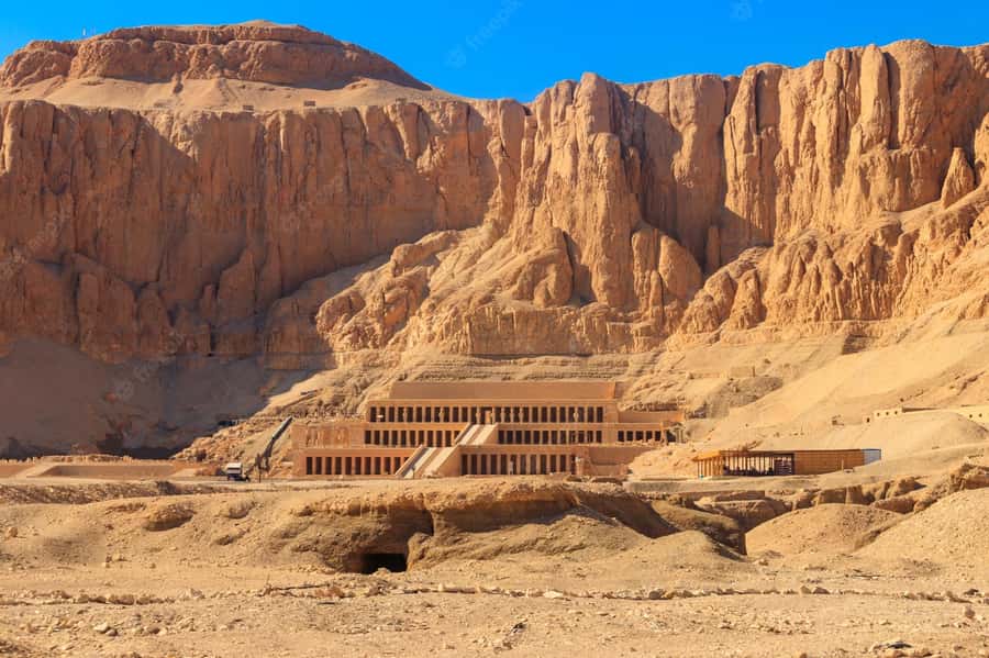 From Luxor: 3-Night Nile Cruise to Aswan and Hot Air Balloon - Who will get the most from this cruise