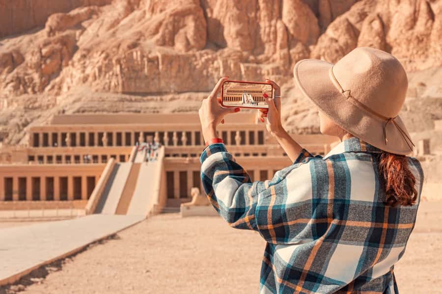 From Luxor: All-Inclusive West Bank Private Tour with Lunch - Lunch at a local restaurant