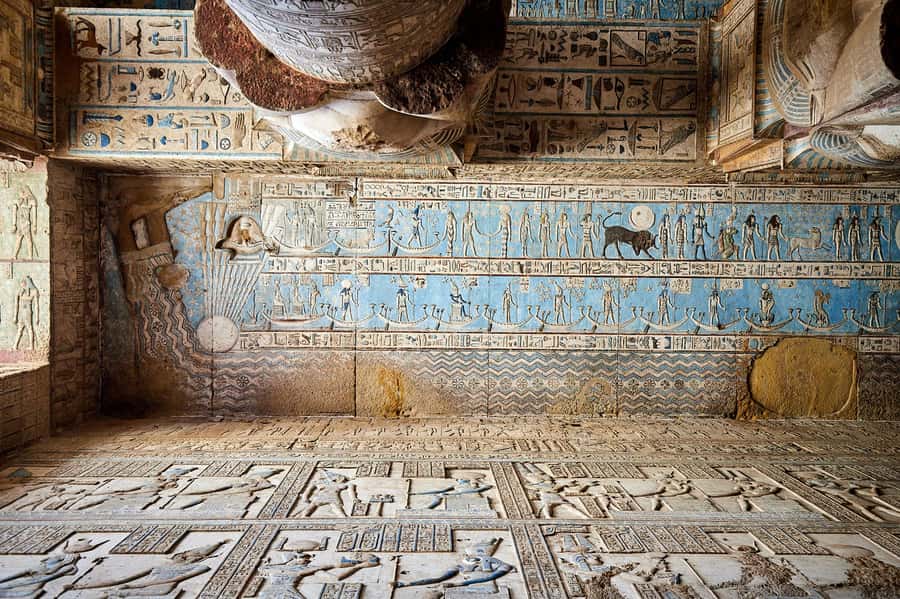 From Luxor: Dendera Temple All-Inclusive Tour & Felucca Ride - Your guide makes the carvings readable