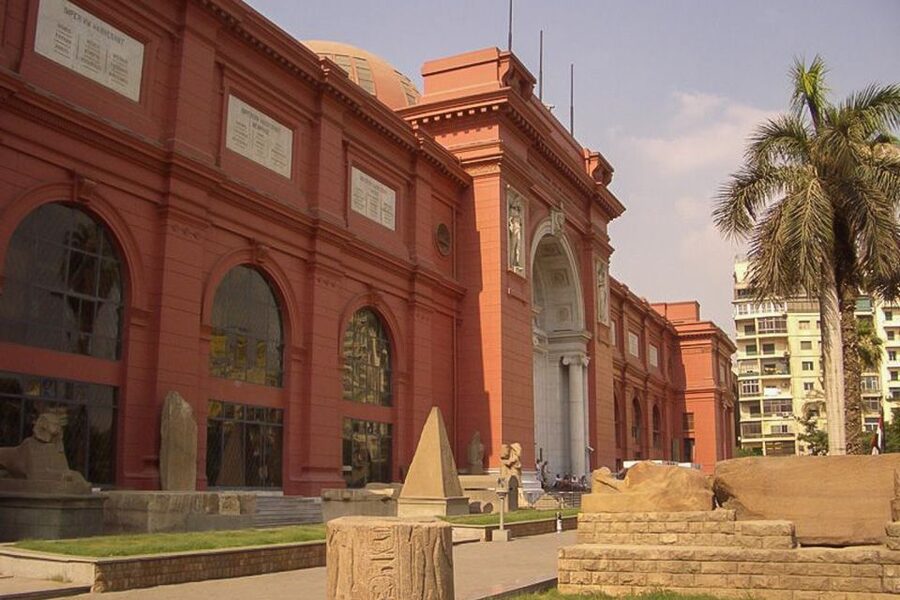From Sharm El-Sheikh: Cairo's Pyramids: Full-Day By Flight - Giza: the Great Pyramid, Sphinx, and Valley Temple