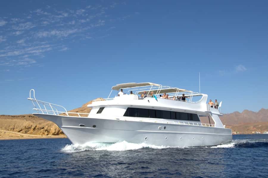 From Sharm: Ras Mohammed Cruise with Island Visit and Lunch - A full Red Sea day from Sharm El Sheikh