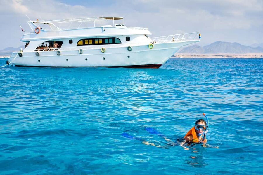 From Sharm: Ras Muhammed & White Island By Boat & intro Dive - Photos and extra charges on the boat