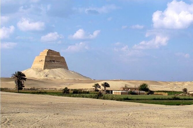 Full Day Guided tour to the Pyramids, Sphinx, Meidum And Dahshur - Dahshur: the Bent Pyramid and the Red Pyramid