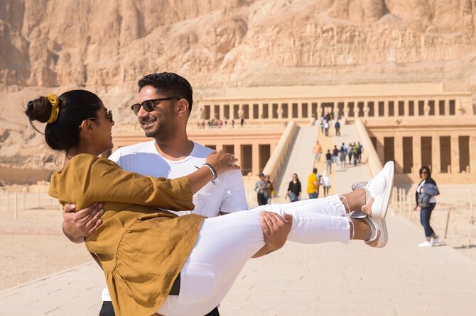 Full Day Private Luxor East & West Bank Tour With Egyptian Lunch - Karnak Temple takes two hours to absorb