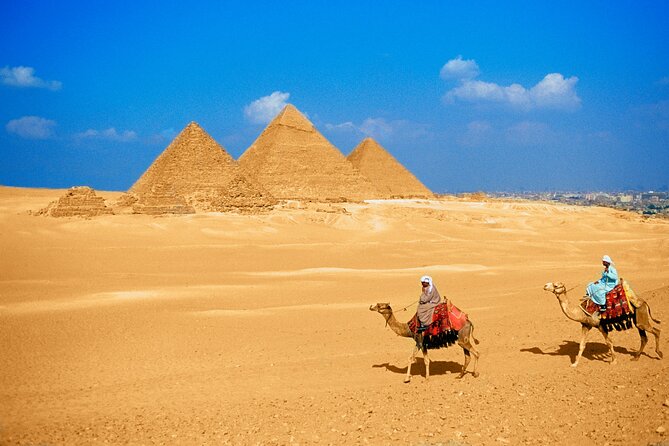 Full day tour Giza Pyramids Sphinx &Lunch and Shopping tour - Meeting the Sphinx and seeing the Valley Temple