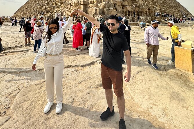 Full Day Tour in Pyramids and Egyptian Museum - What the guide and driver add