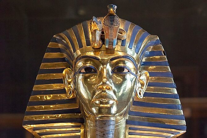 Full day Tour to Giza Pyramids and the Egyptian Museum - Two Cairo icons in one half-day