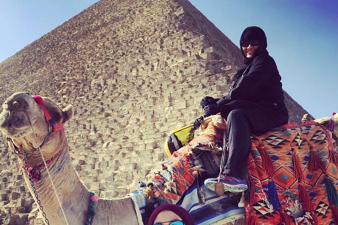 Full Day Tour To Giza Pyramids Egyptian Museum and Khan Khalili Bazaar - What the guide adds to the day