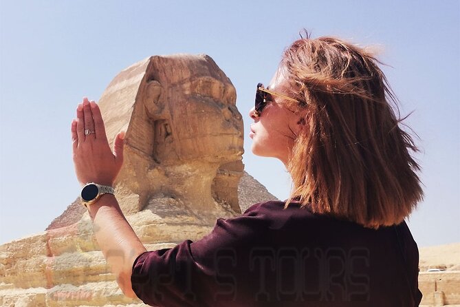 Full-Day Tour to Giza Pyramids, Memphis, and Saqqara with lunch - Meeting the Sphinx and reading its setting