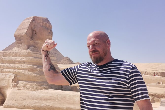 Full-Day Tour to Giza Pyramids, Memphis, and Saqqara with lunch - Solar boat museum and the royal working world