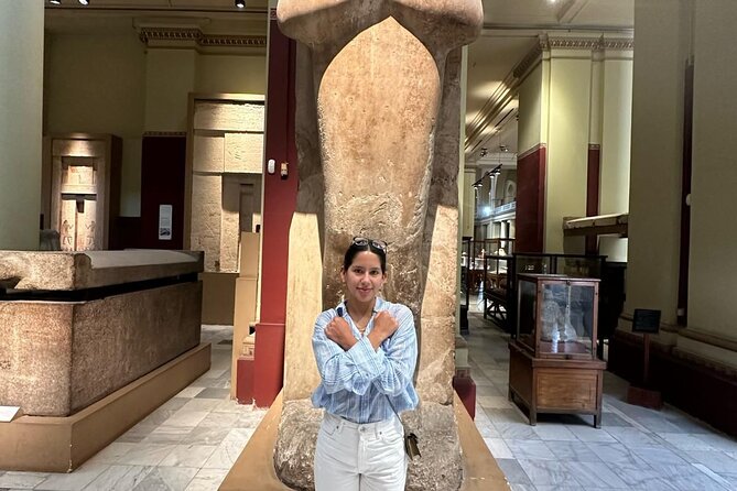 Full day Tour to Giza Pyramids, Sphinx and Saqqara - Arriving at the Giza Pyramids