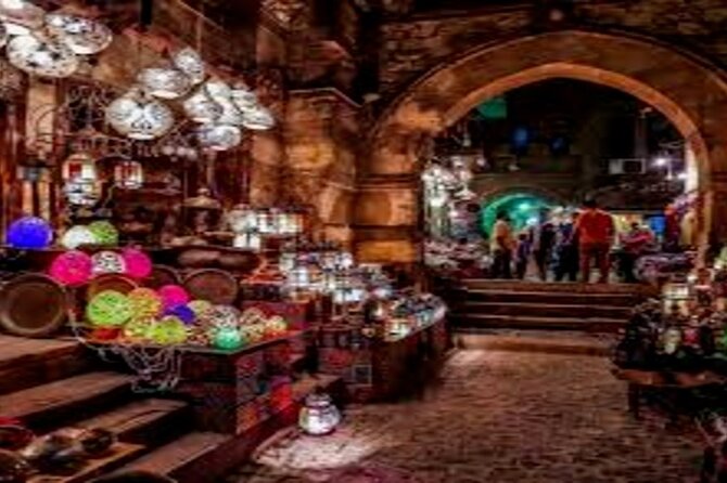 Full Day Tour to Giza Pyramids, Sphinx, Egyptian Museum, Khan el-Khalili Bazaar - Private transport makes the day easier
