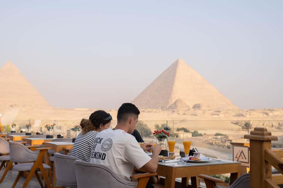 Giza: Dinner with Pyramids All Around You at Rooftop7000 - Is $90 per person fair?