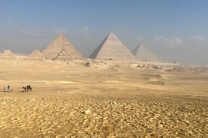 Giza Epic Adventure: Pyramids, Sphinx & Khafre’s Valley Temple - Seeing all three pyramids on the Giza Plateau