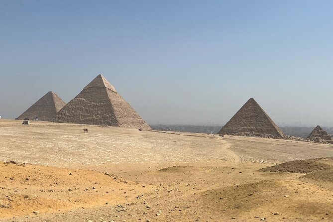 Giza Epic Adventure: Pyramids, Sphinx & Khafre’s Valley Temple - Why the guide can change the experience