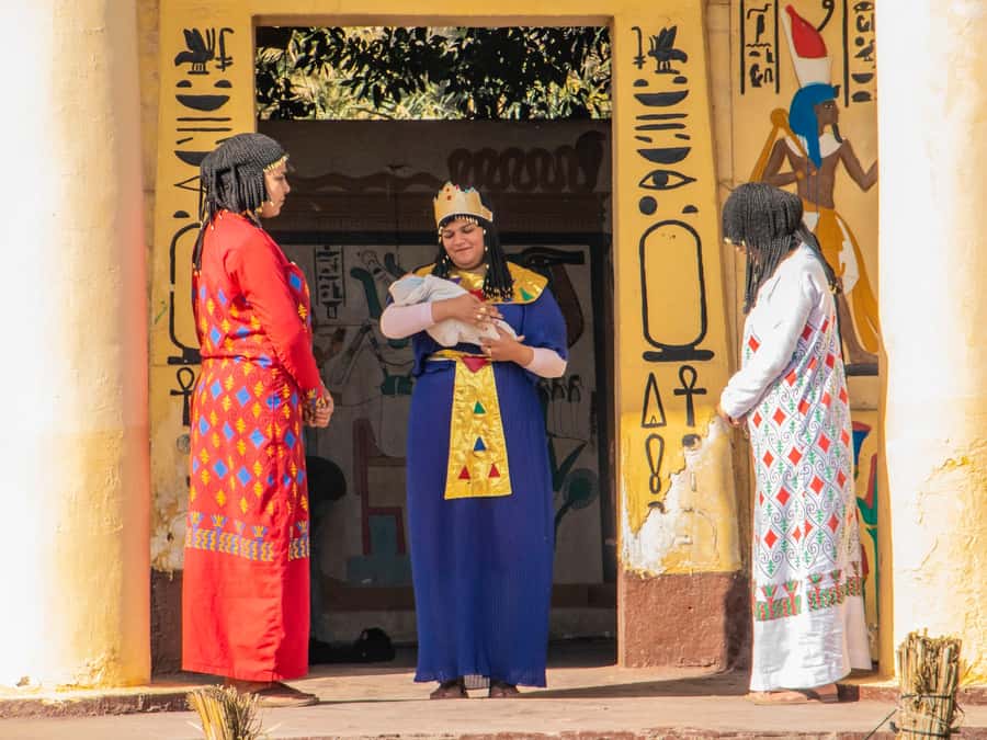 Giza: Pharaonic Village Half-Day Tour with Hotel Pickup - The canal ride brings ancient life to the surface