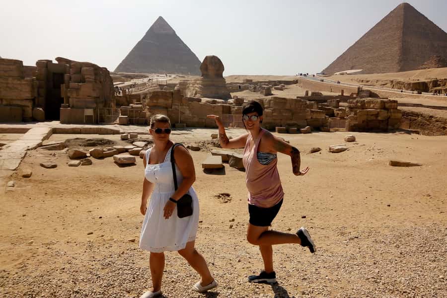 Giza Pyramids and Sphinx: Half-Day Private or Group Tour - What the guide adds to the visit