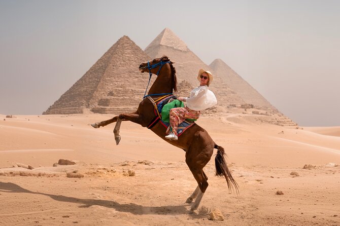 Giza Pyramids Photoshoot with Jumping Horse, Camel and Sphinx - Hotel pickup and a private three-hour plan