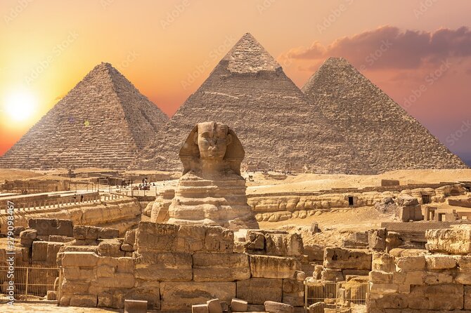 Giza pyramids, Sphinx, and the big museumum - Giza’s Great Pyramid and the scale of the stones