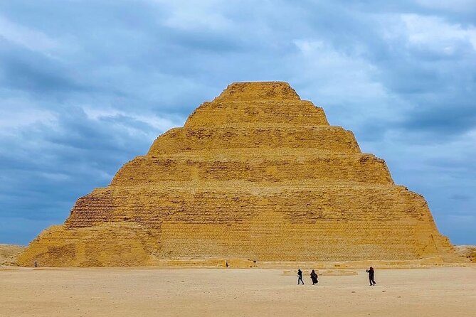 Giza Pyramids,Sphinx,Camel Ride,ATV Bike,Shopping,Dinner cruiseII - Khafre’s Pyramid and the family connection